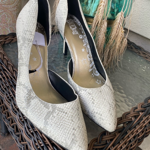Heels - Gray and White - Picture 1 of 3